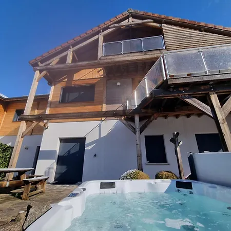 シャレー Les Biches *