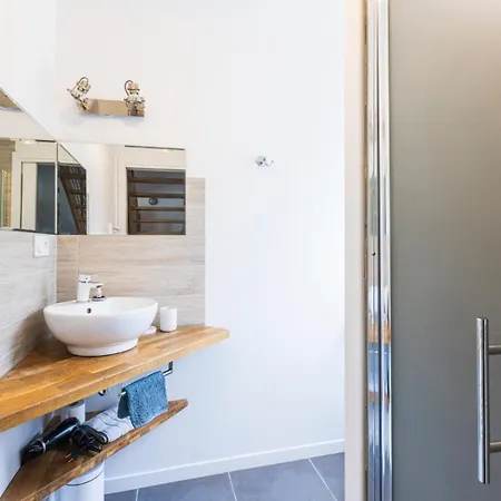 Les Biches ジェラールメ