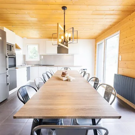 Les Biches シャレー ジェラールメ