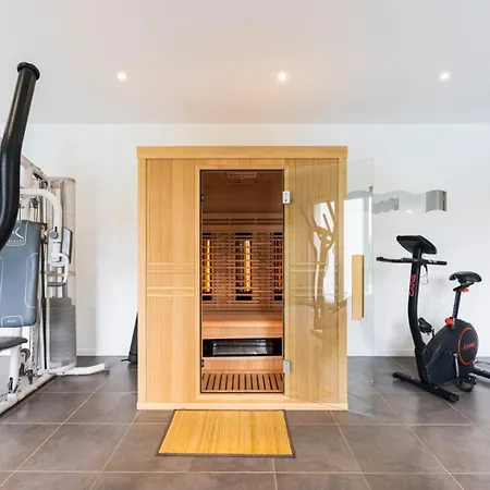 シャレー Les Biches *